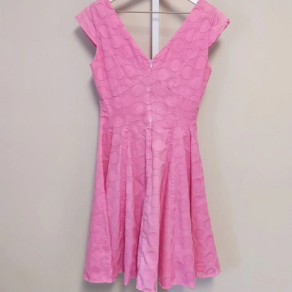 Calvin Klein Pink Circle Jacquard V-Neck Fit and Flare Dress Size 6 - Picture 5 of 9